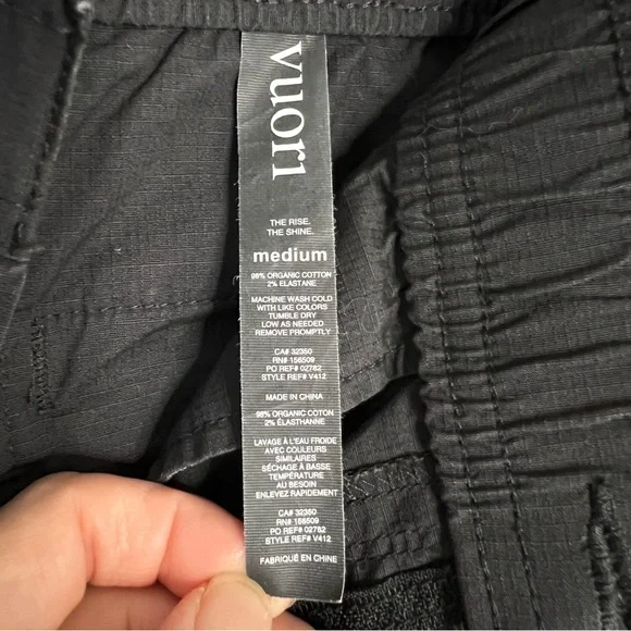 Vuori Men's Ripstop Drawstring Climber Pants in Charcoal - Picture 12 of 12